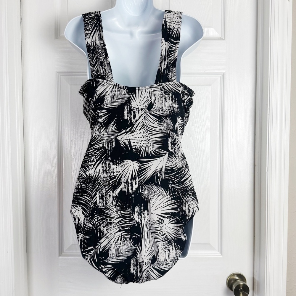 Garnet Hill Ruched Front One Piece Swimsuit Black and White Leaf Print Size 14 - Picture 6 of 8